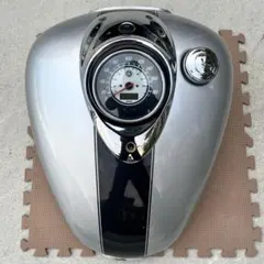 2026年最新】ドラッグスター1100 純正 タンクの人気アイテム - メルカリ