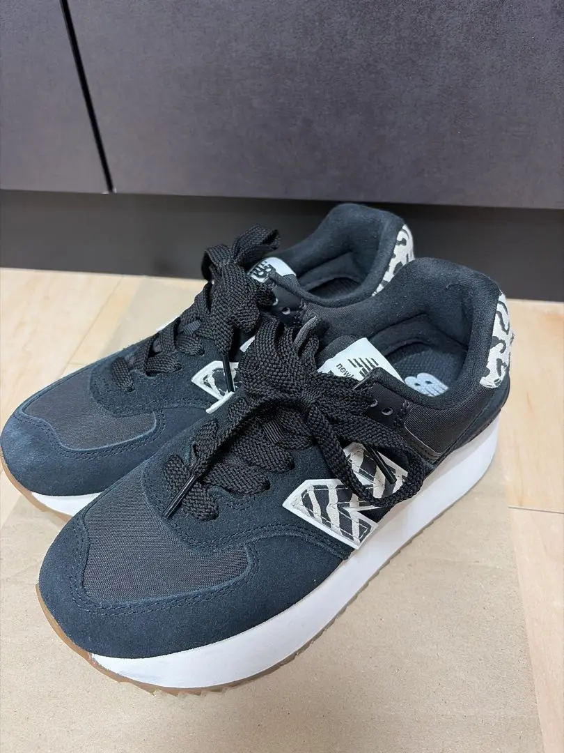 2026年最新】574 ゼブラの人気アイテム - メルカリ