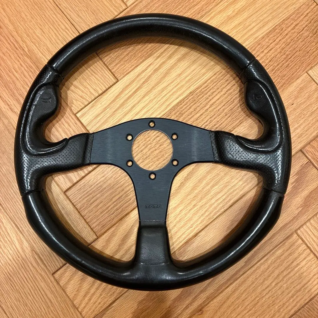 2026年最新】momo ステアリング 32パイの人気アイテム - メルカリ