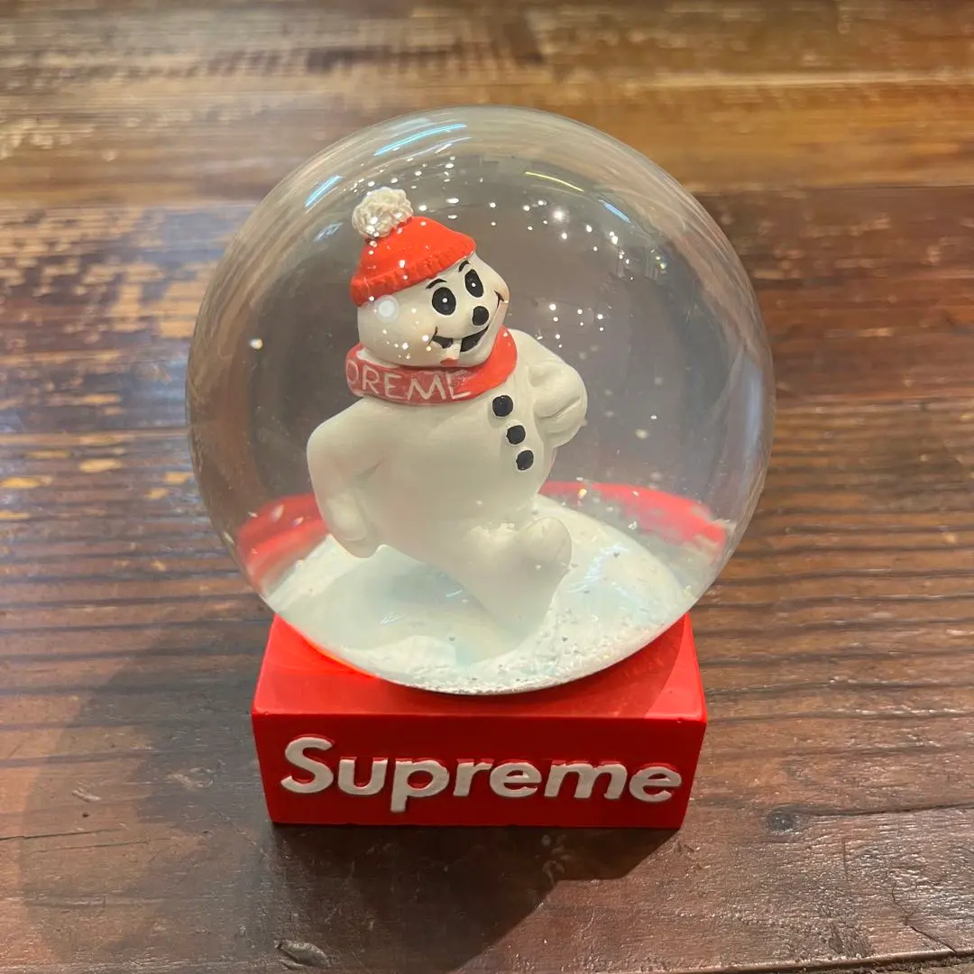 2026年最新】スノードーム supremeの人気アイテム - メルカリ