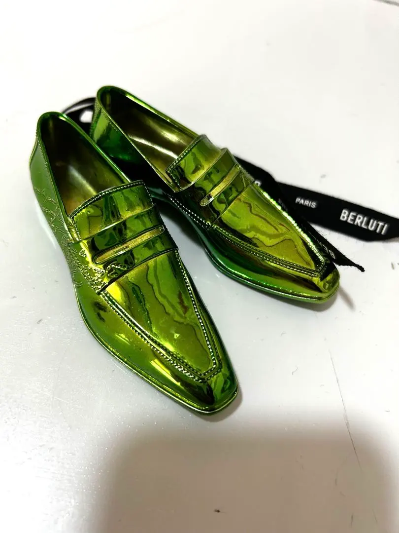 2026年最新】ベルルッティ ノベルティ チャームの人気アイテム - メルカリ