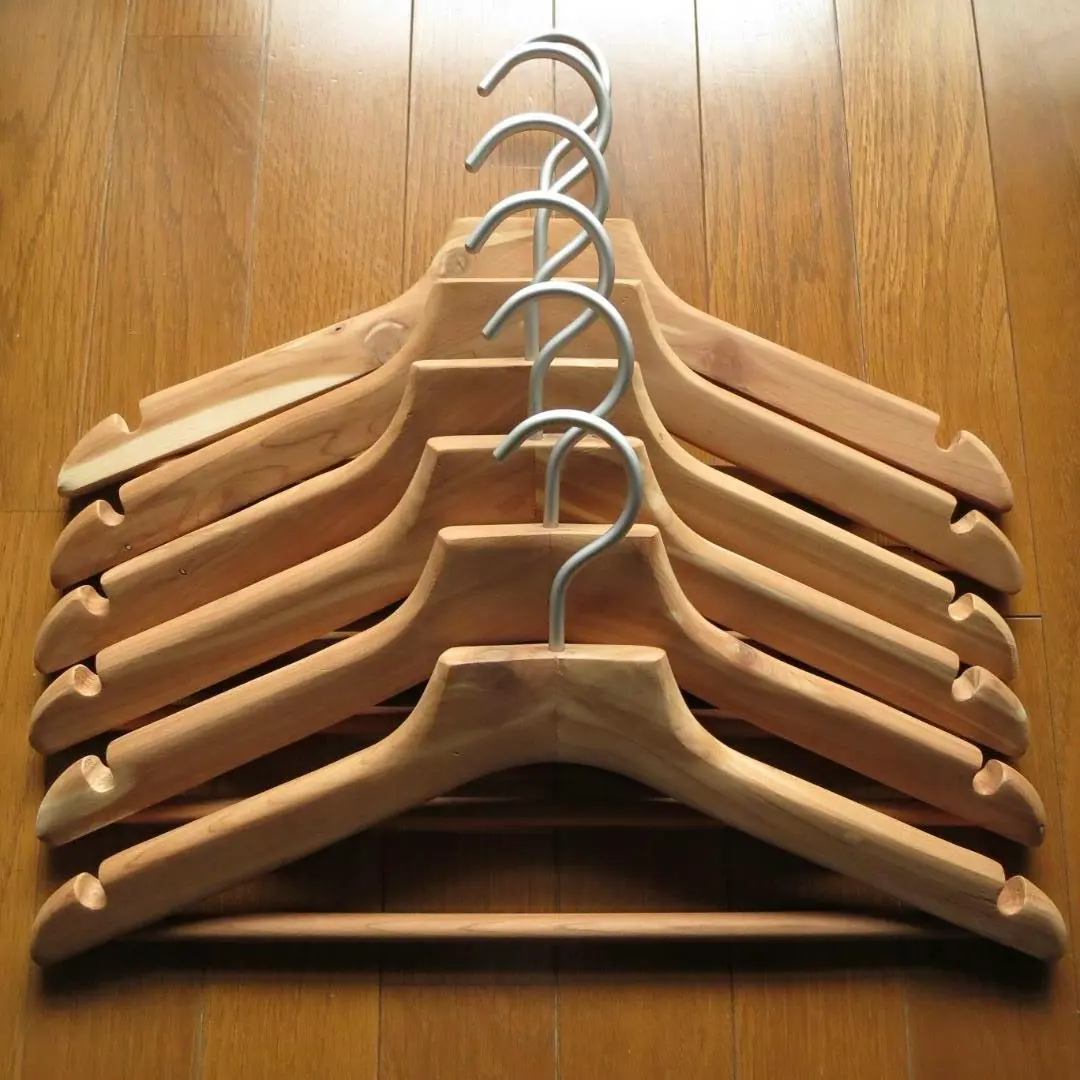 2026年最新】無印良品 ハンガー レッドシダーの人気アイテム - メルカリ