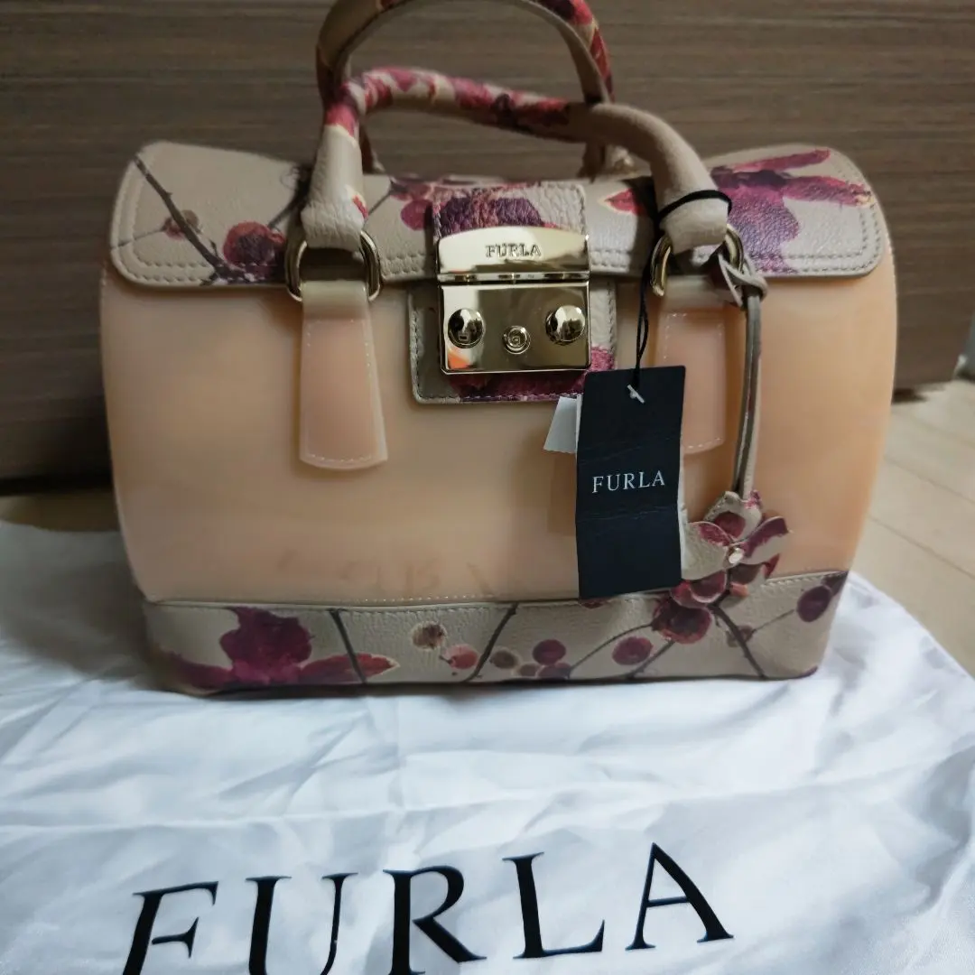 2026年最新】フルラ ニコライバーグマンの人気アイテム - メルカリ