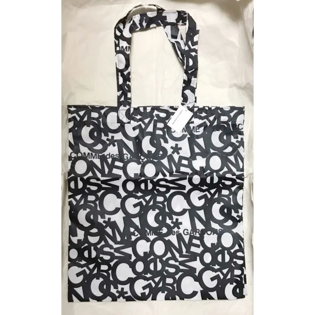 2026年最新】comme des garcons バッグ ホリデーの人気アイテム - メルカリ