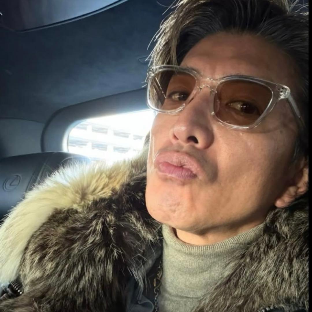 キムタク着用 同型同色 クリアフレーム サングラス - メルカリ