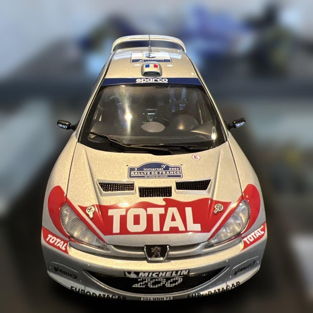オートアート1/18 2002年プジョー206 WRC - メルカリ