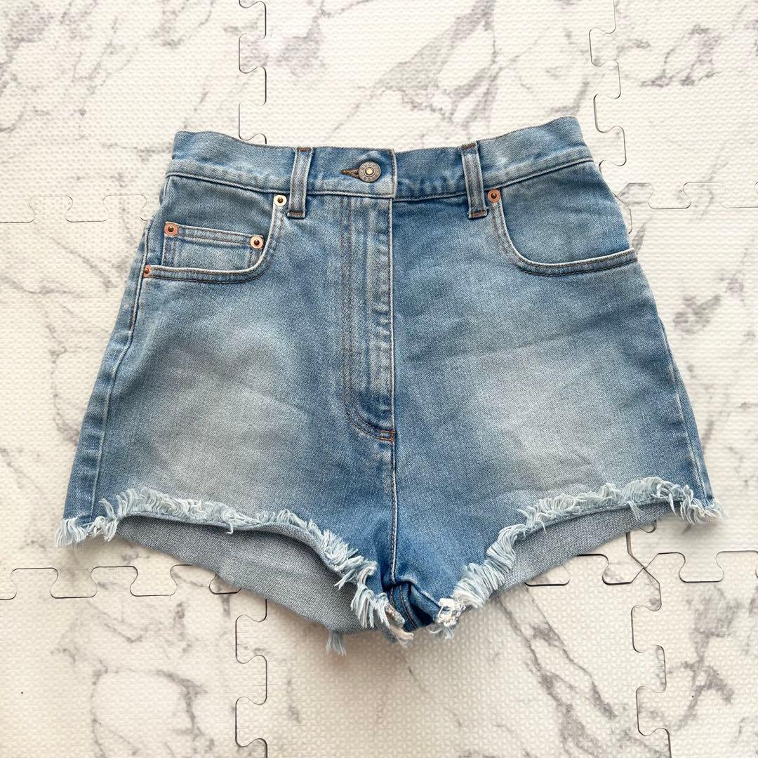 美品♡ グッチ デニム ショートパンツ チェリー 刺繍 25 ハイウエスト