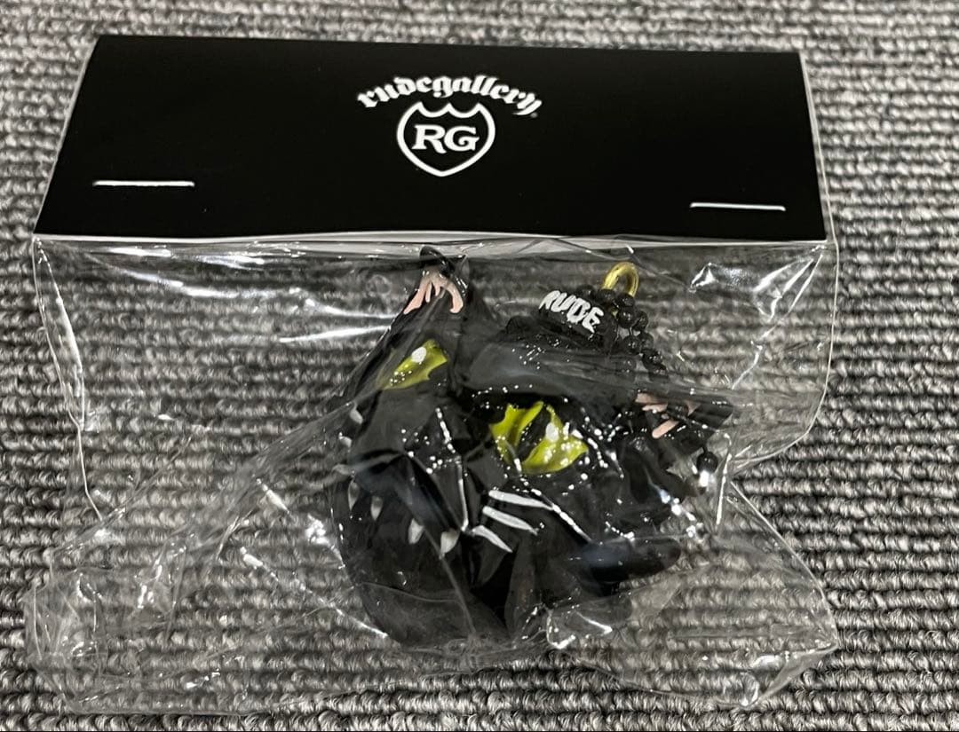 本店限定少数販売 RUDE CAT KEY HOLDER STICKER 新品 - メルカリ