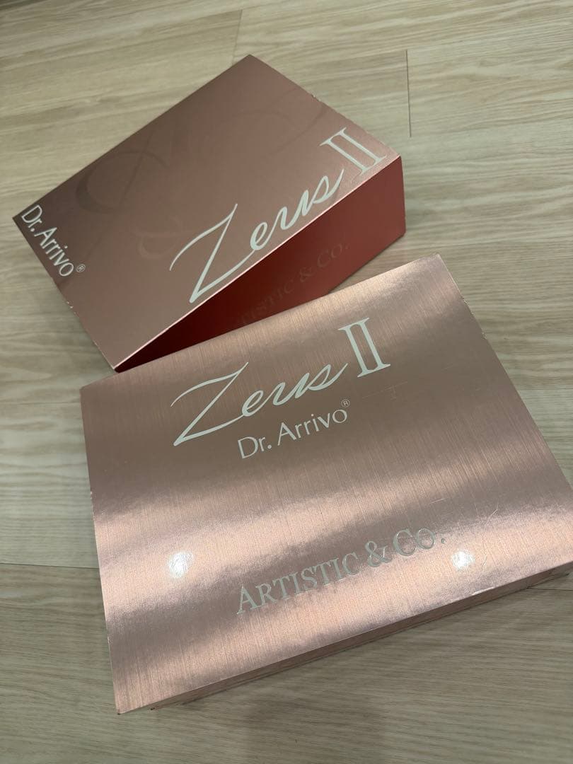 【新品未使用】ドクターアリーヴォ ゼウス2（PE美容液付き） アテナローズ ドクターアリーヴォ ゼウス Ⅱ -アテナローズ-<br>（美顔器） | 美顔器