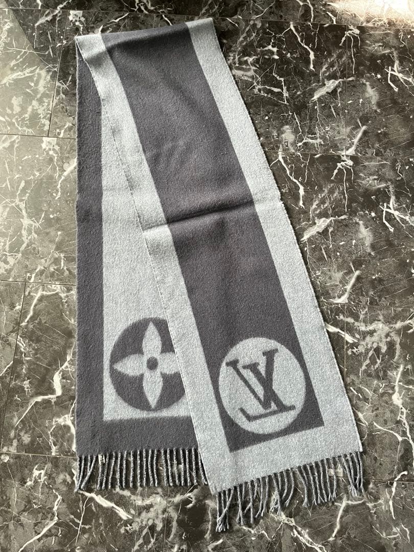 健康第一ルイ・ヴィトン　 マフラー・カーディフ　M70484　グレー系 imgrc0093158380.jpg