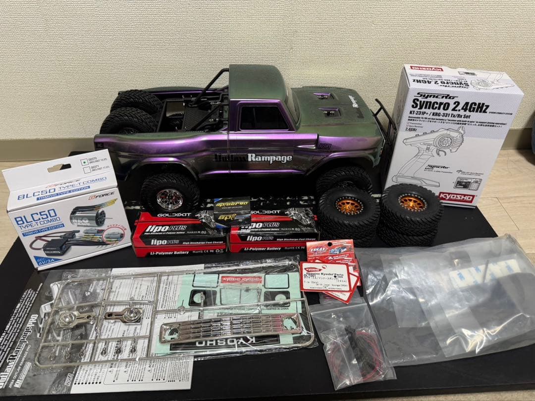 だんご　京商　OutlawRampagePro 2.4GHz ラジコンカー