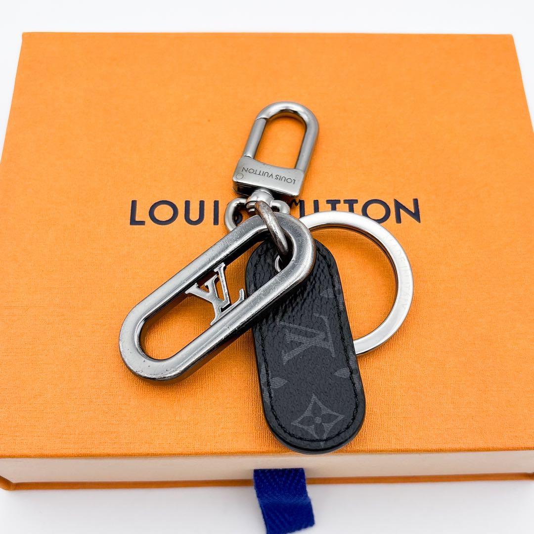 ikuto20090528 ルイヴィトン キーホルダー LVシグネチャー キーホルダー・LV シグネチャー チェーン S00｜ルイ・ヴィトン 公式