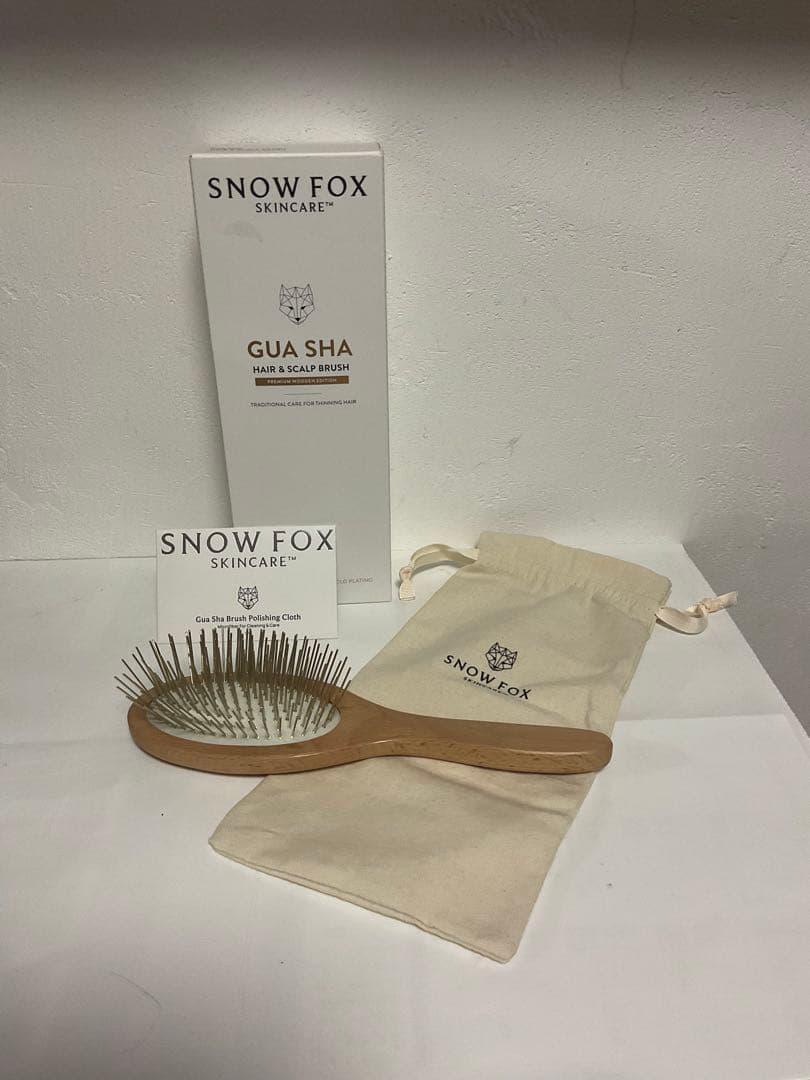 ヘアブラシ・コーム  FOX Gua Sha Hair & Scalp Brush Gua Sha Hair & Scalp Brush – Snow Fox Skincare