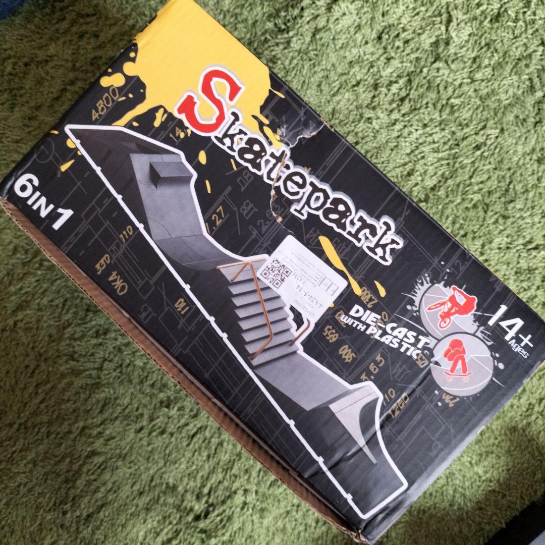 SUPREME daniel johnstonステッカーセット 4枚