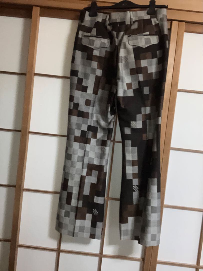 ルイ・ヴィトン ダモフラージュスラックス 46サイズ - メルカリ