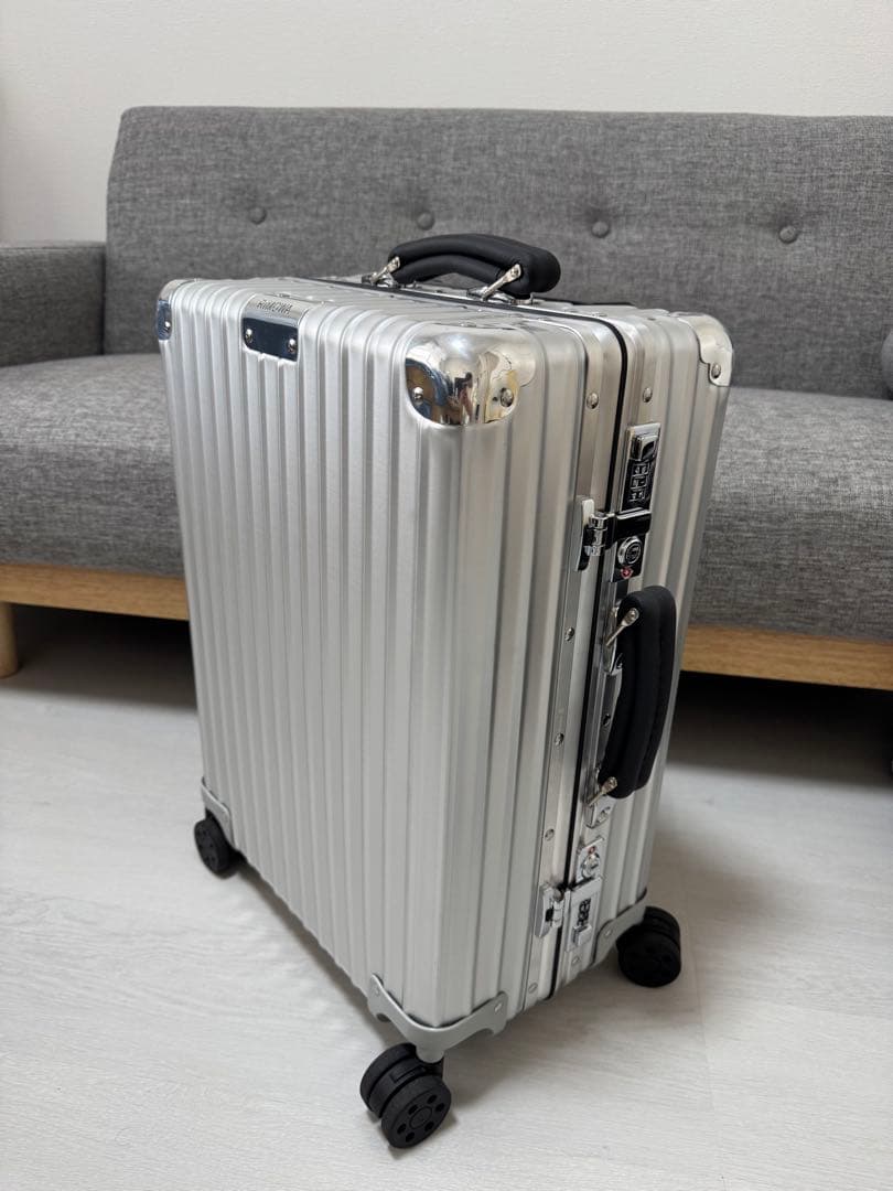 極美品　RIMOWA Classic Cabin 極美品】RIMOWA リモワ CLASSIC クラシック CABIN キャビン 36L 4輪 MW