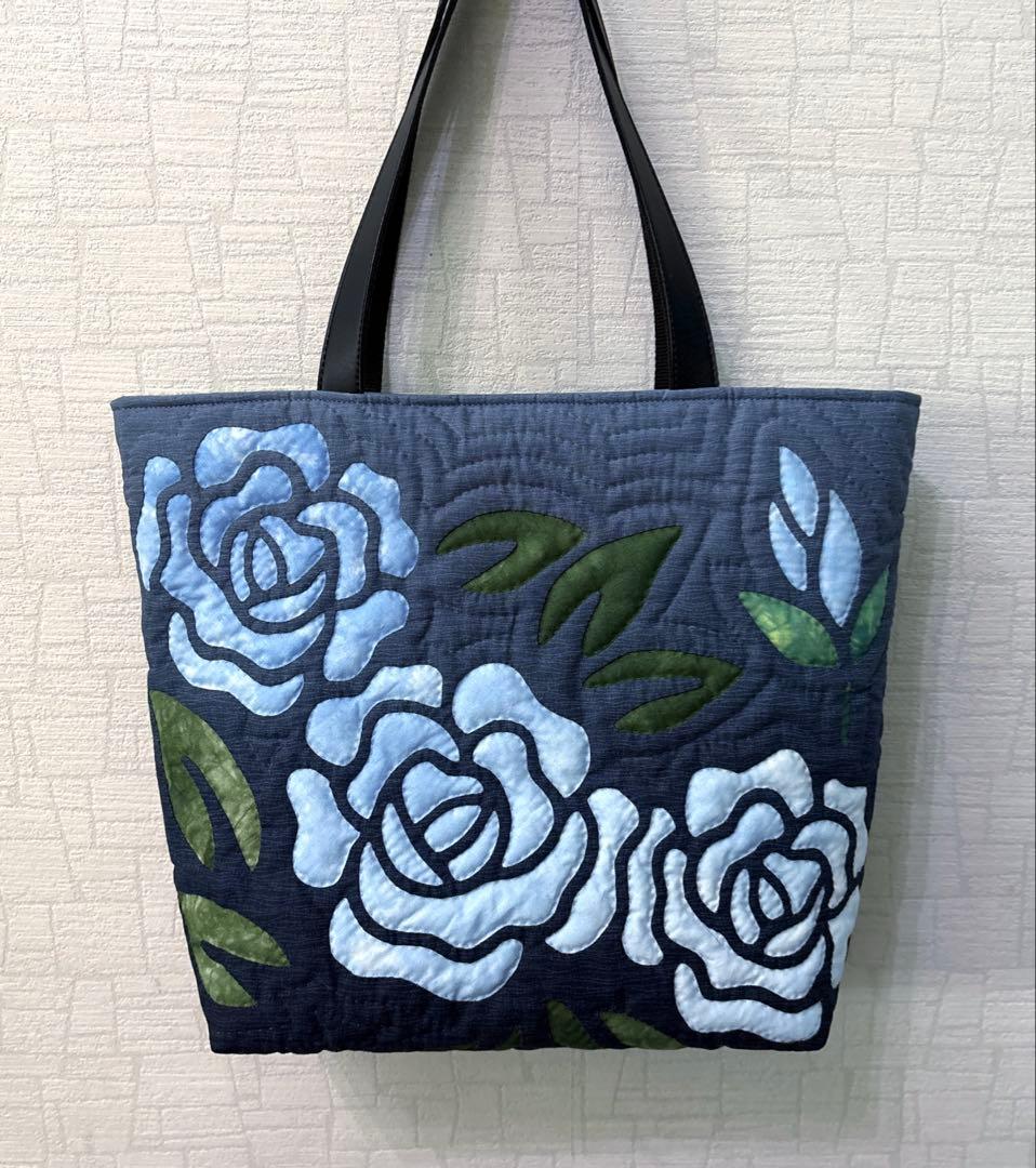 ハワイアンキルトトートバッグ　　　グラデーション　　バラ♡ ハワイアンキルト モンステラ ハワイアン キルト バッグ トートバッグ