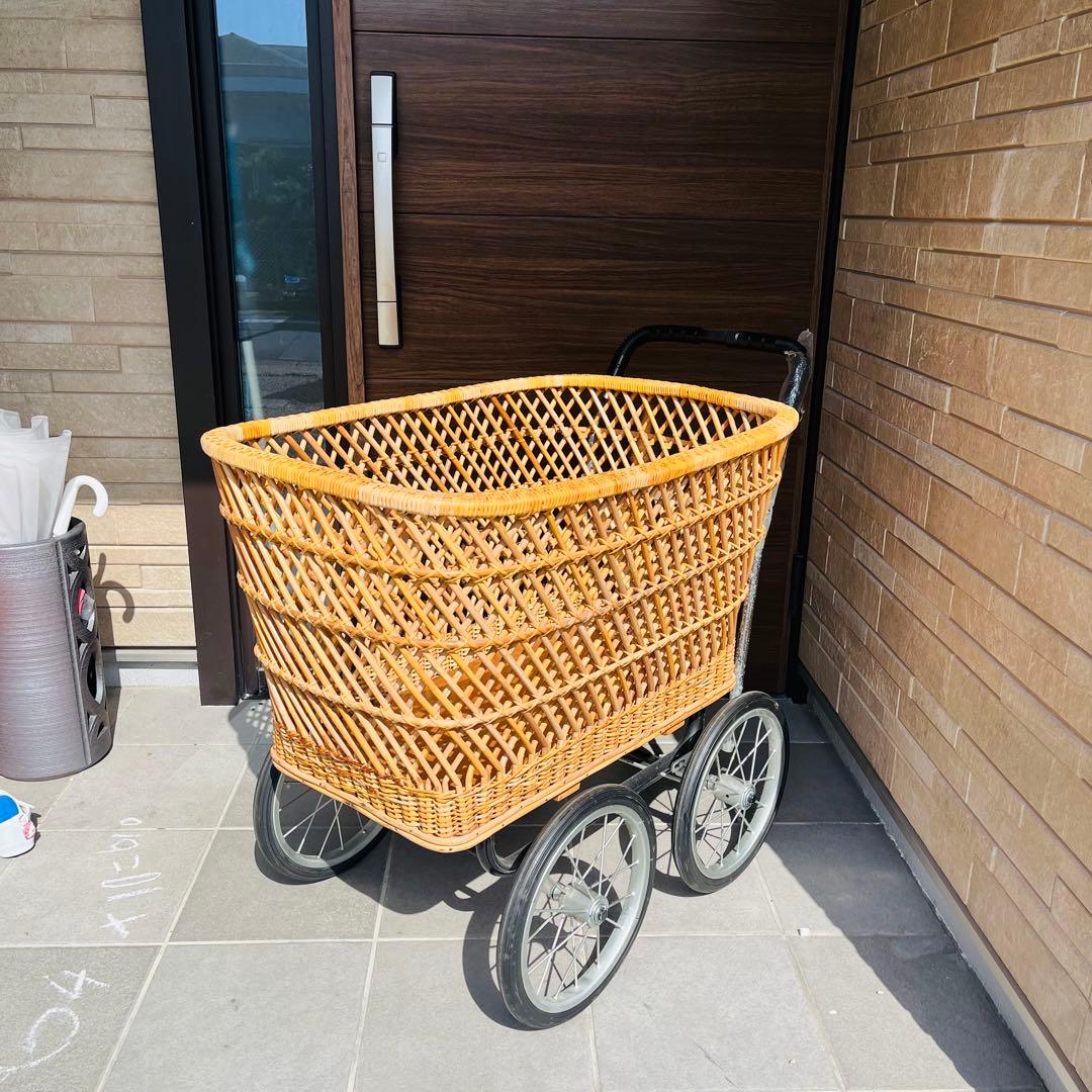 乳母車 レトロ ランタン乳母車 ベビーカー - メルカリ