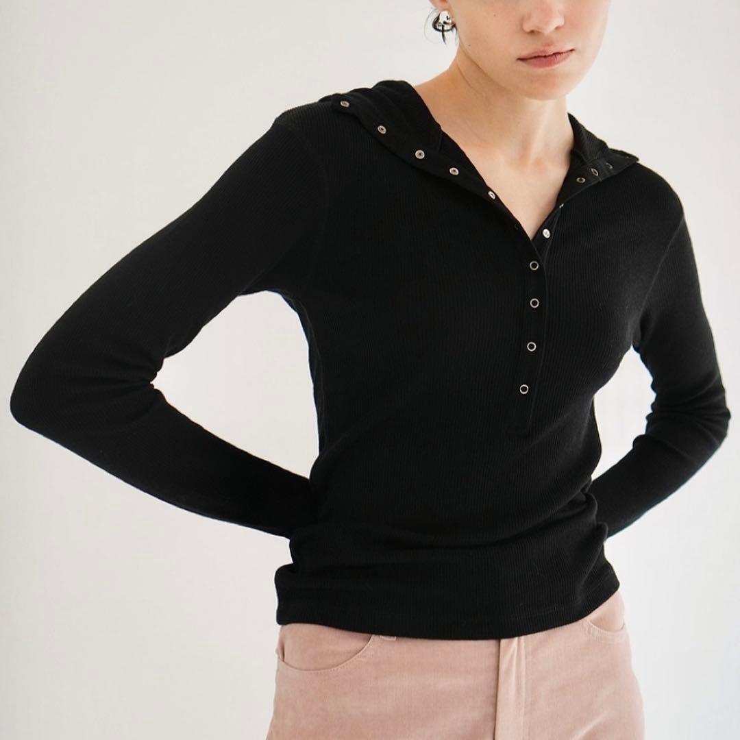 CLANE WOOL RIB HOODED TIGHT TOPS