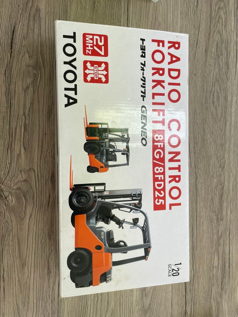 「完品」　トヨタ　フォークリフト　ラジコン Amazon.co.jp: トヨタL&Fラジコン フォークリフト : おもちゃ