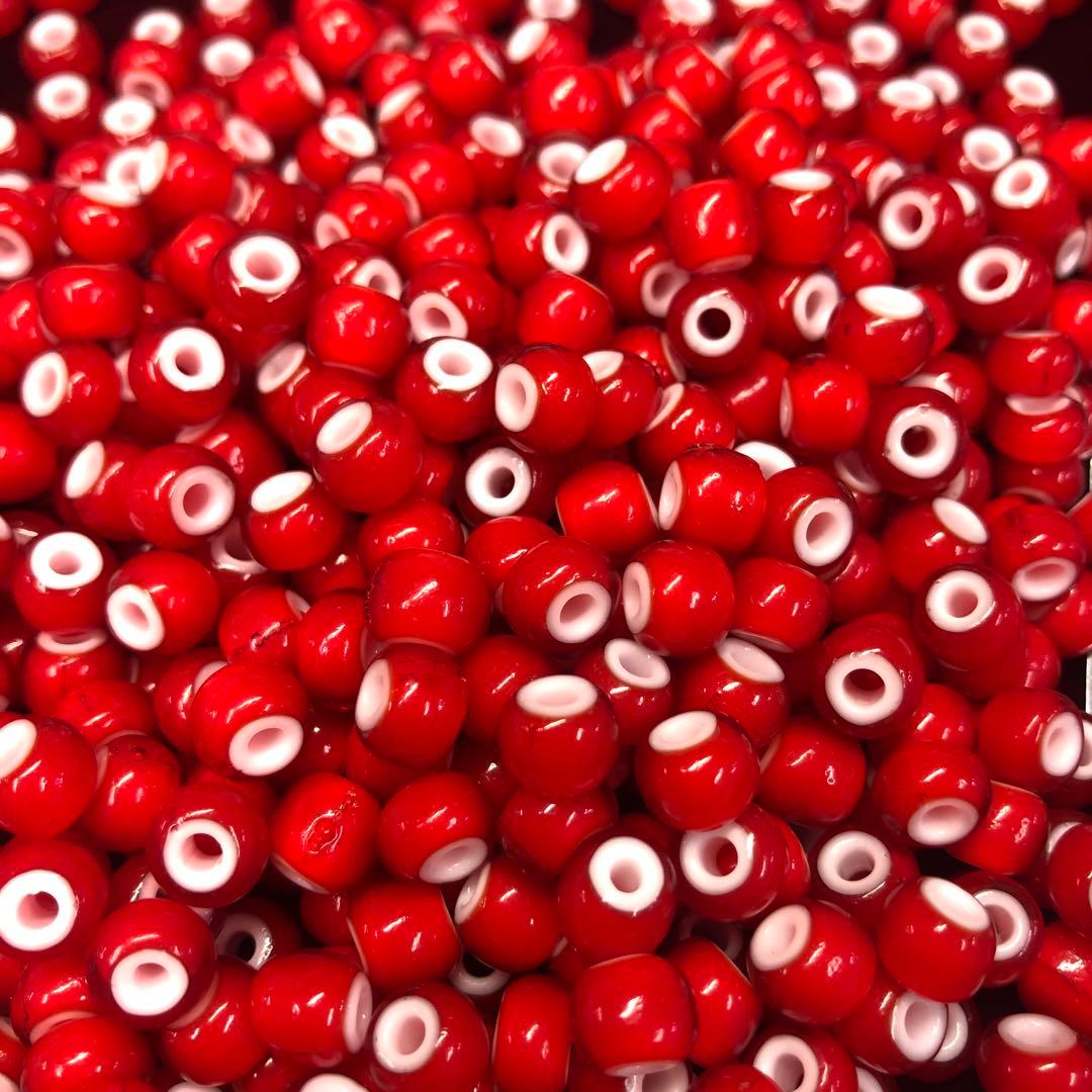 鹿革紐3ミリ、2ミリ、アソートネック28本、朱赤色約ビーズ2