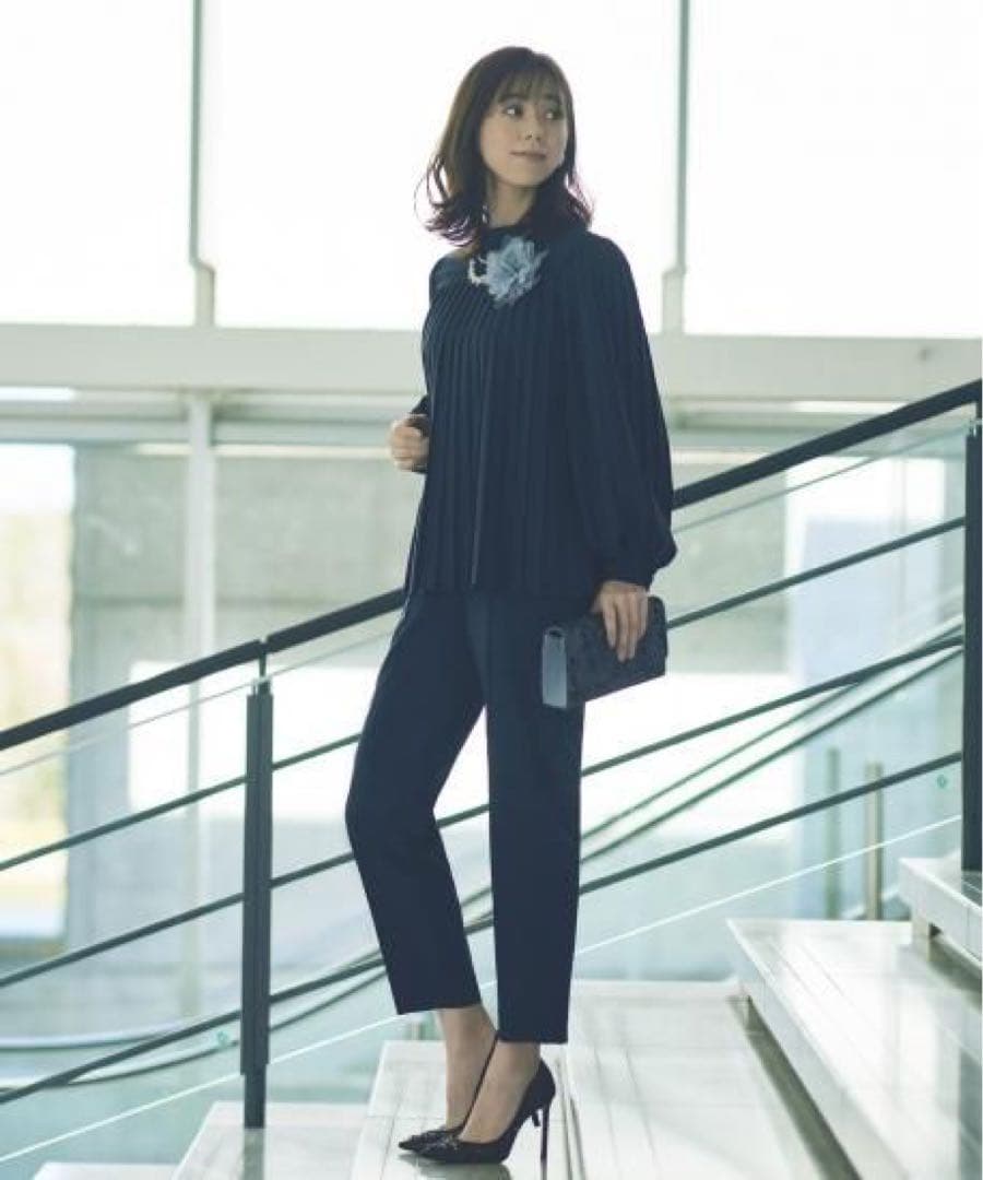 ペコちゃん RUIRUE プリーツフレア フォーマル セットアップ L セール】【2点セット】プリーツフレアトップス＆テーパードパンツ