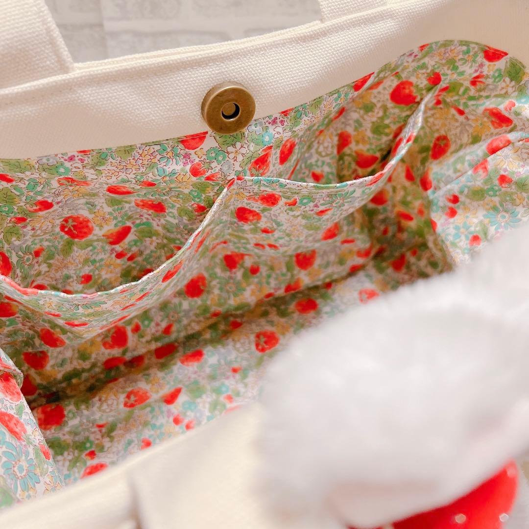 コヤンイサムチョン うさぎ サンダーちゃん のいちご刺繍 フリルトート