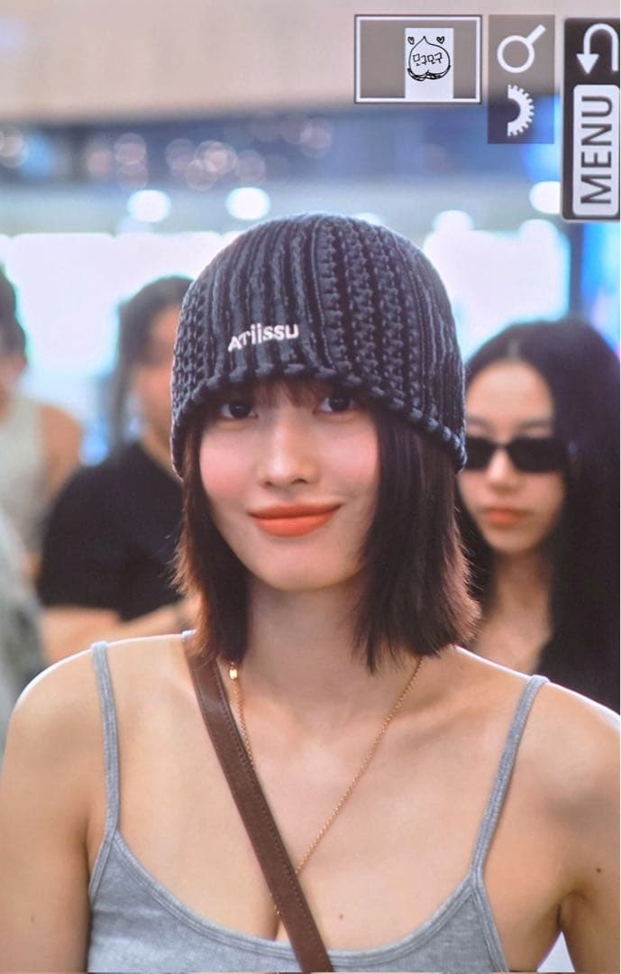 ATiiSSU atiissu ブラック ニット帽 twice モモ着用 - メルカリ