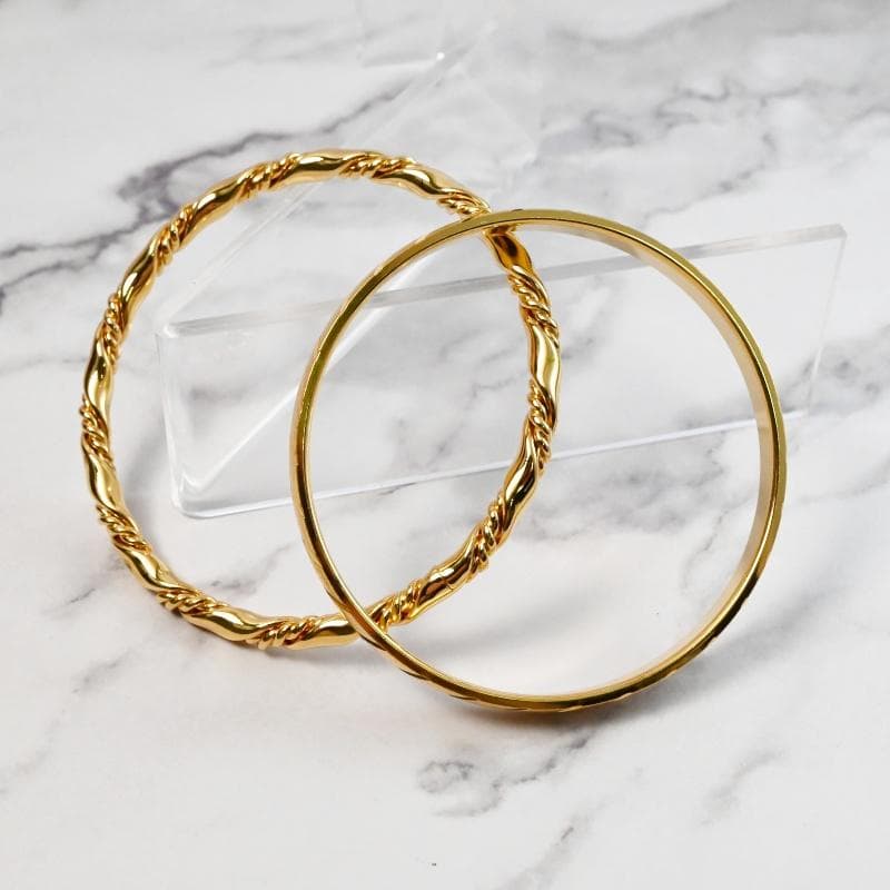 MONET M モネ他 ゴールドツイスト デザイン バングル 2個セット - メルカリ