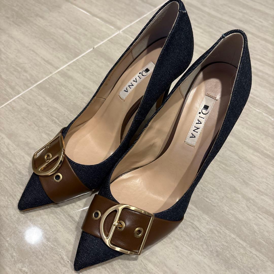 DIANA デニムパンプス バイカラー ポインテッドトゥ バックル - メルカリ