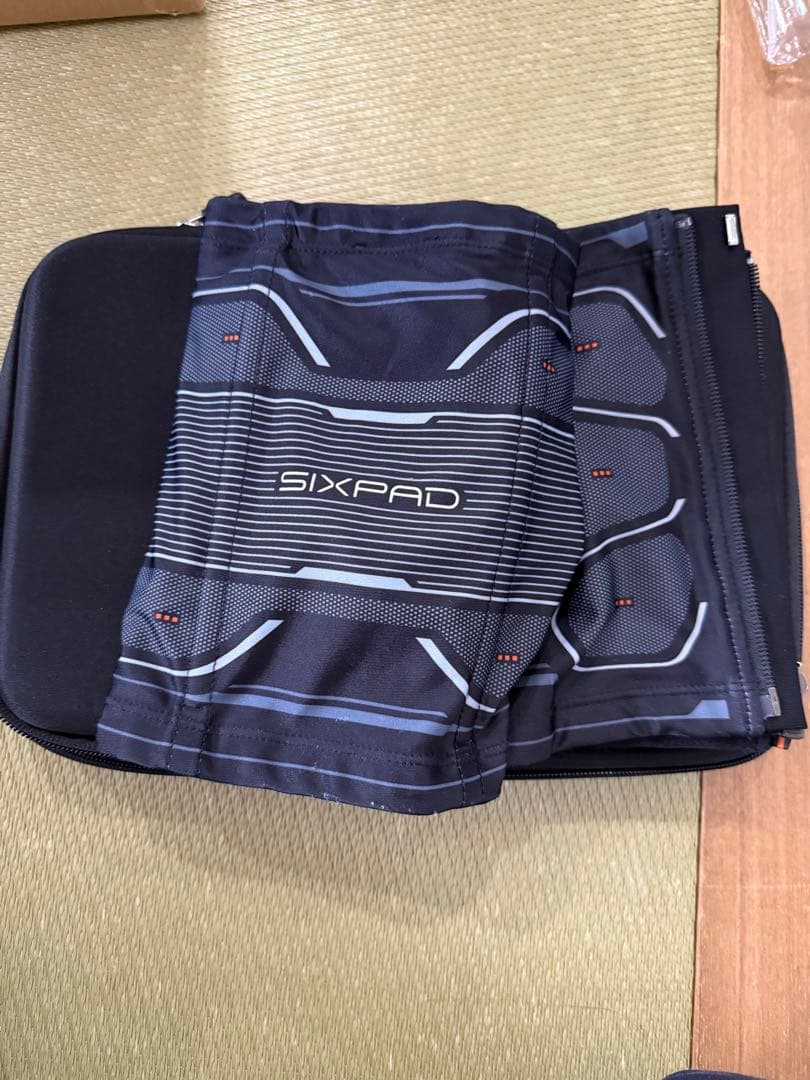 SIXPAD エクササイズウェア EMS機能付き シックスパッドの効果 | SIXPAD公式サイト