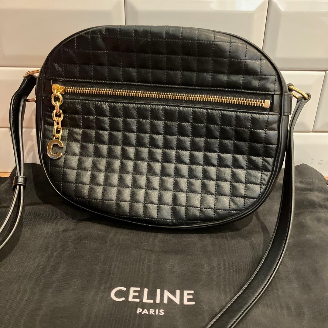 セリーヌ Cチャーム キルティング ショルダーバッグ 黒 ミディアム