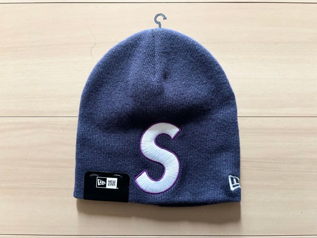 シュプリーム New Era S Logo Beanie ライトネイビー - メルカリ