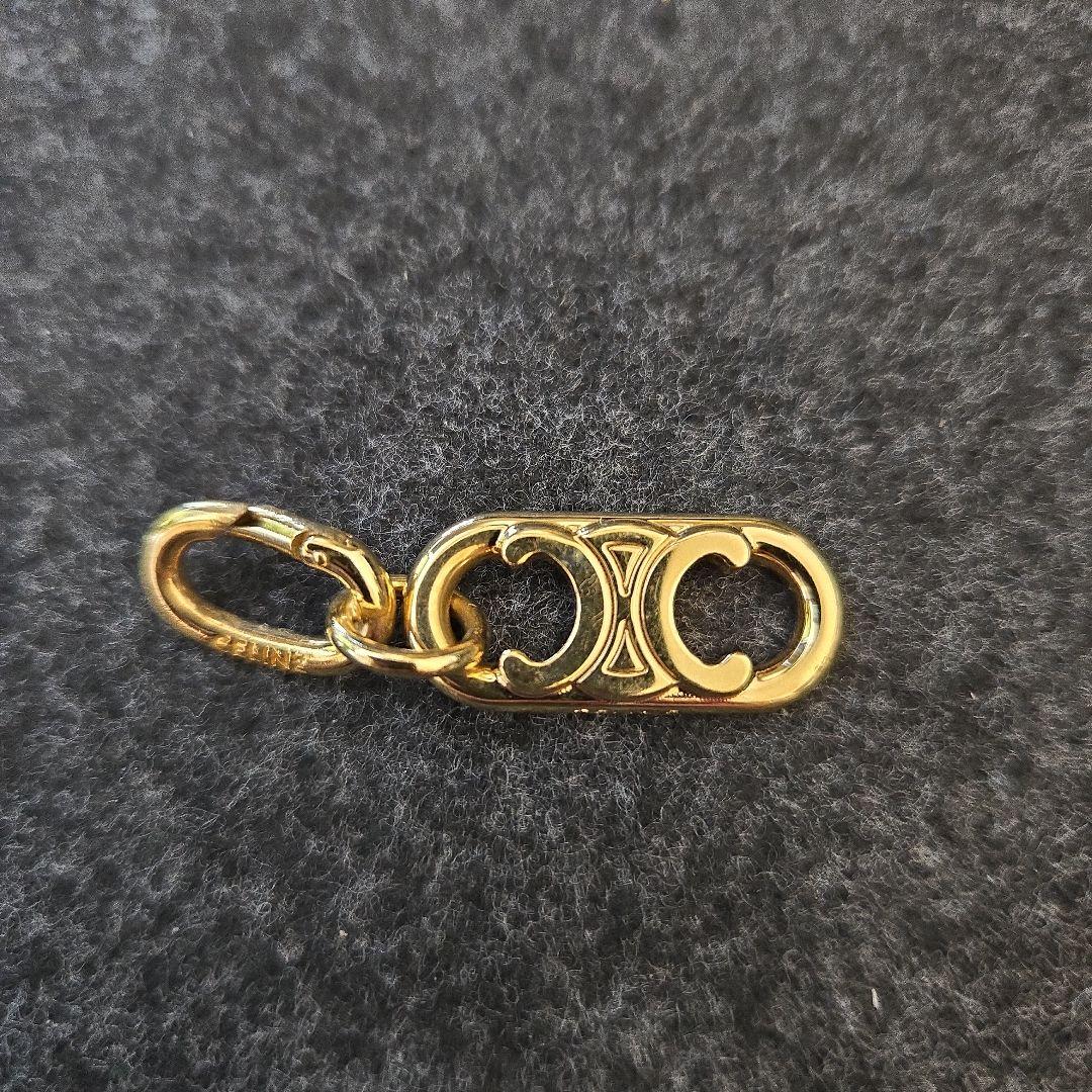 CELINE ゴールド キーホルダー・チャーム CELINE - セリーヌ CELINE キーチャーム ゴールドの通販 by らくらく's