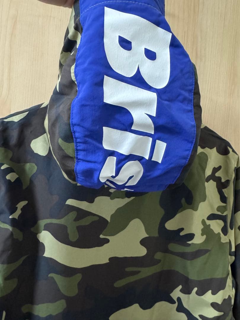 FCRB カモフラ フード付きナイロンジャケット - メルカリ