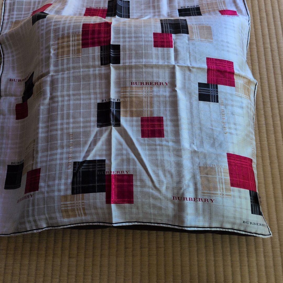 新品未使用 BURBERRY シルク チェック柄 ハンカチ - メルカリ