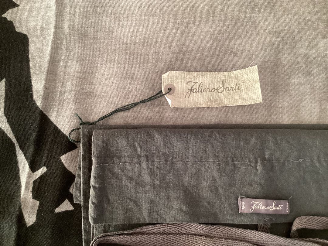 ファリエロ サルティ 大判ストール モダールカシミヤ ディズニーメリー