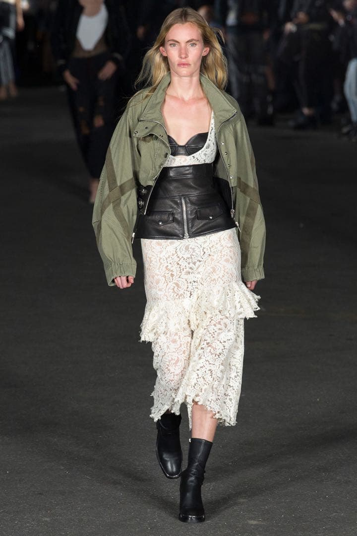 出品10/13まで・処分価格！定価23万・激レア！アレキサンダーワン ブルゾン