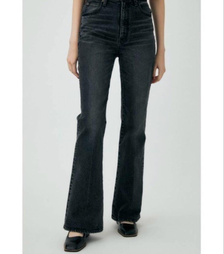 【新品未使用】MOUSSY MVS FLAREデニムパンツ 26インチ MVS FLARE（デニムパンツ）｜MOUSSY（マウジー）のファッション通販