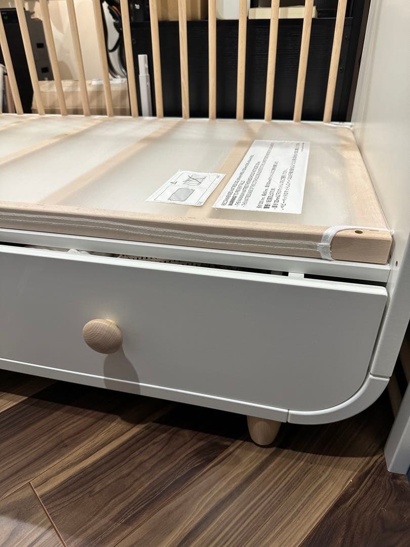 引取り限定】IKEAイケアMYLLRA ミルラ ベビーベッド , ホワイト - メルカリ