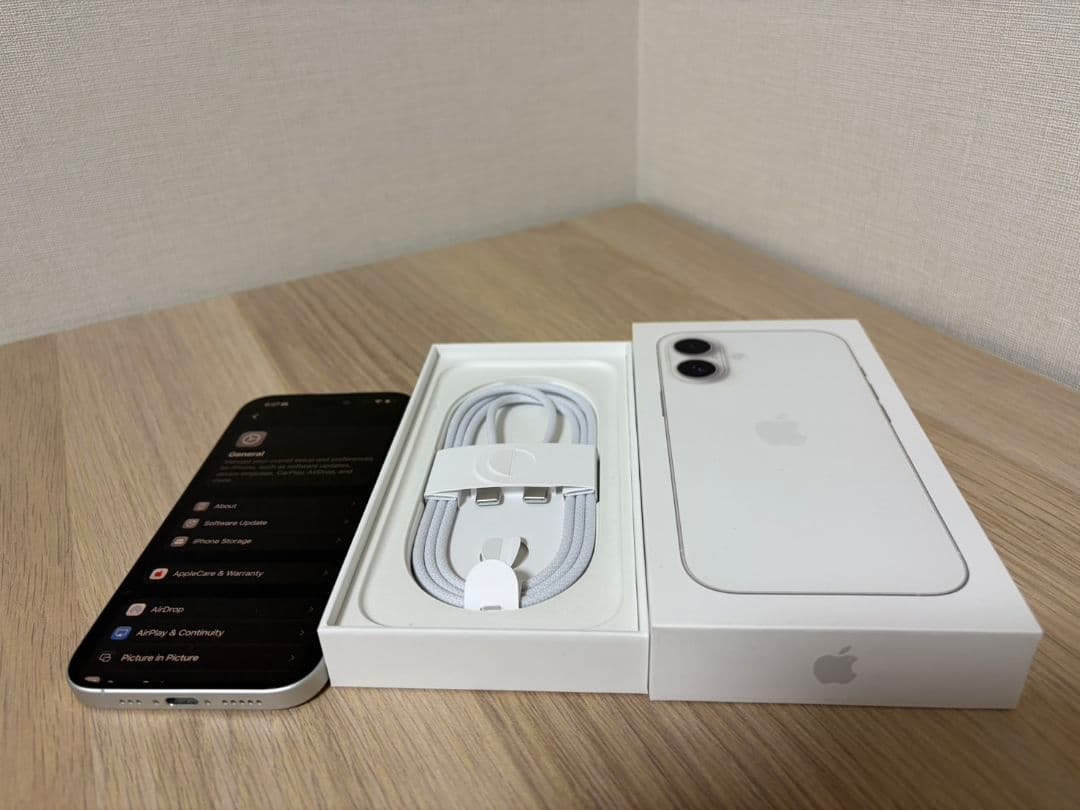 馬彦　Apple iPhone 16 ホワイト 本体 充電ケーブル付き Amazon | iPhone16 充電器 20W PD 急速充電 [PSE認証済み] iPad Pro