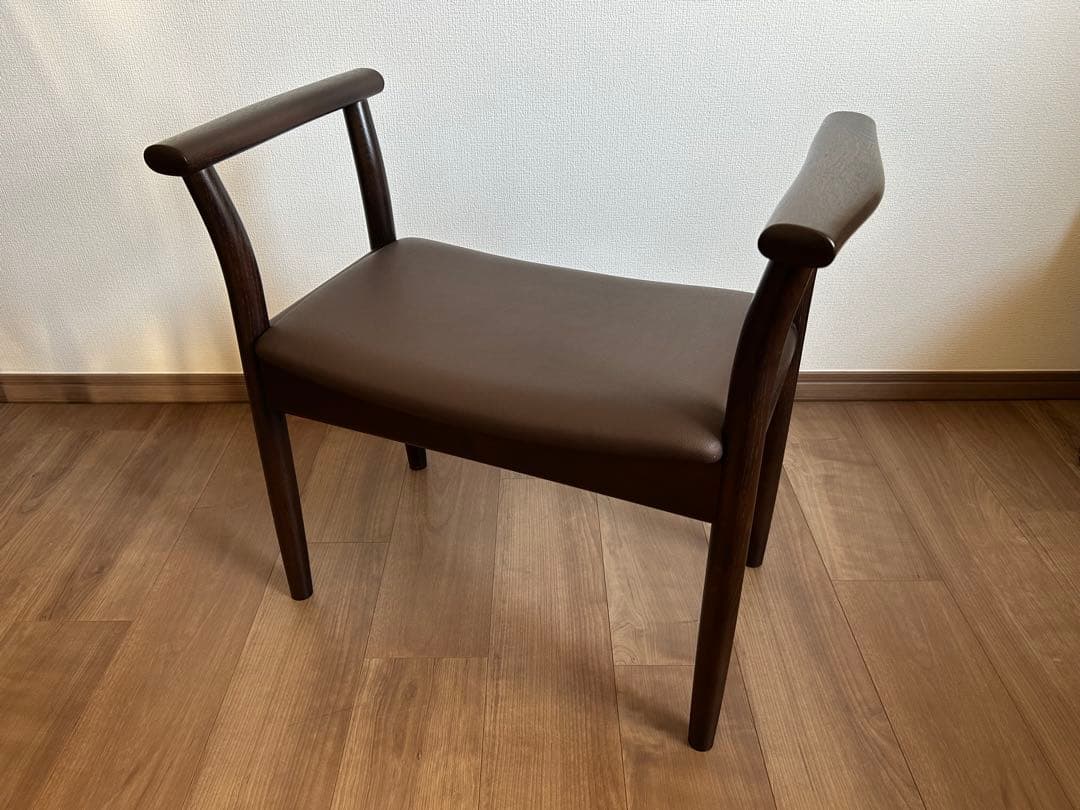 美品　マチュリテ ポーチェア 飛騨産業 キツツキ スツール 玄関椅子 maturite マチュリテ Po Chair ポーチェアー オーク材 コンパクト