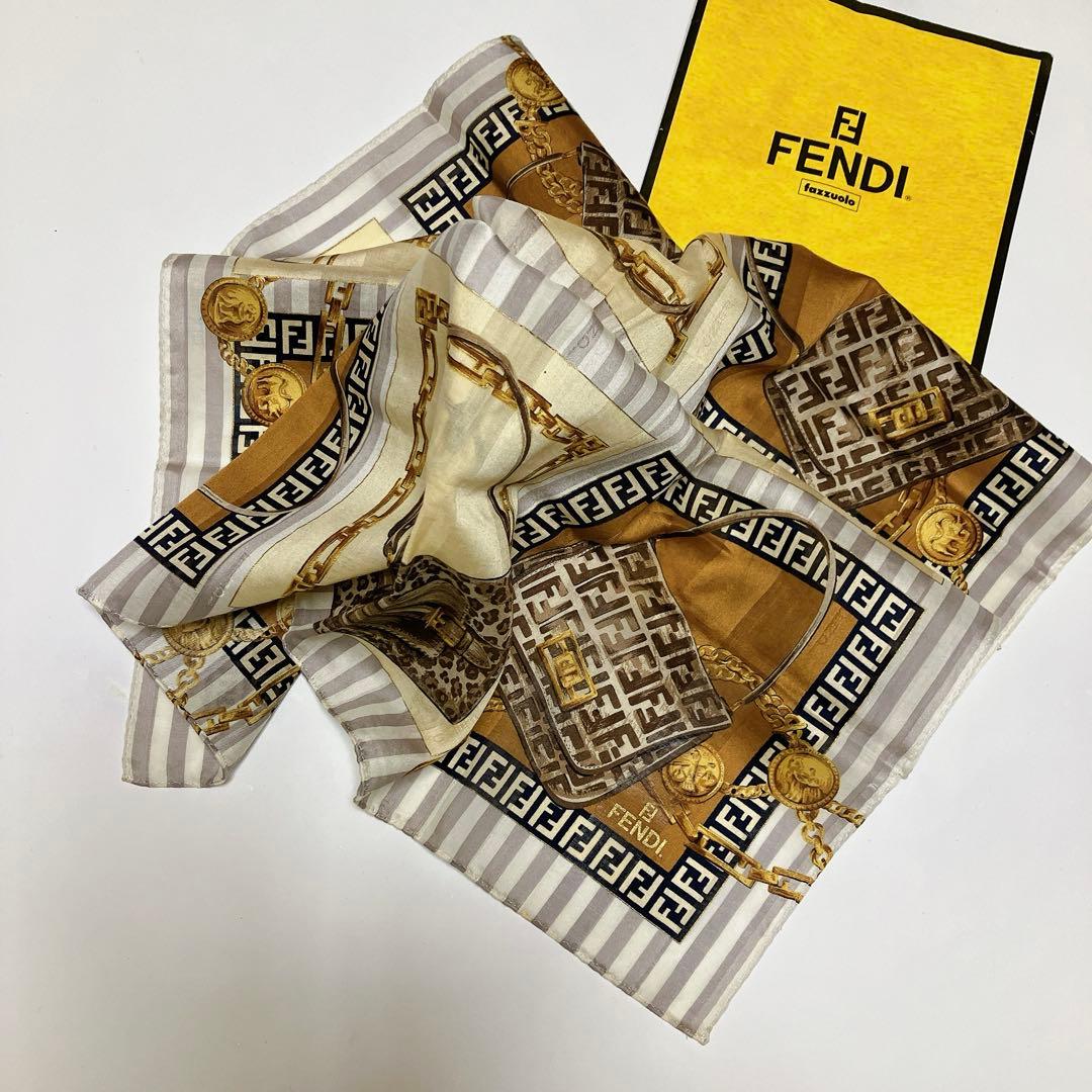 FENDI ハンカチーフ／スカーフ 大判 ズッカ バッグ柄 未使用に近い