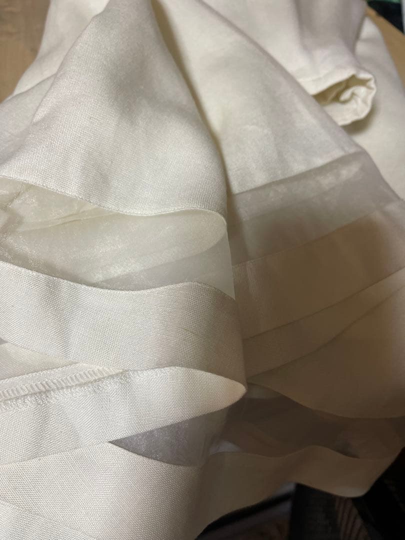 ゆか　　　春夏　ジバンシー　美ライン　スカート