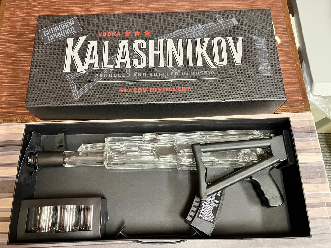 未開封 現在非売品 カラシニコフ ウォッカ AK-47 ボトルセット - メルカリ