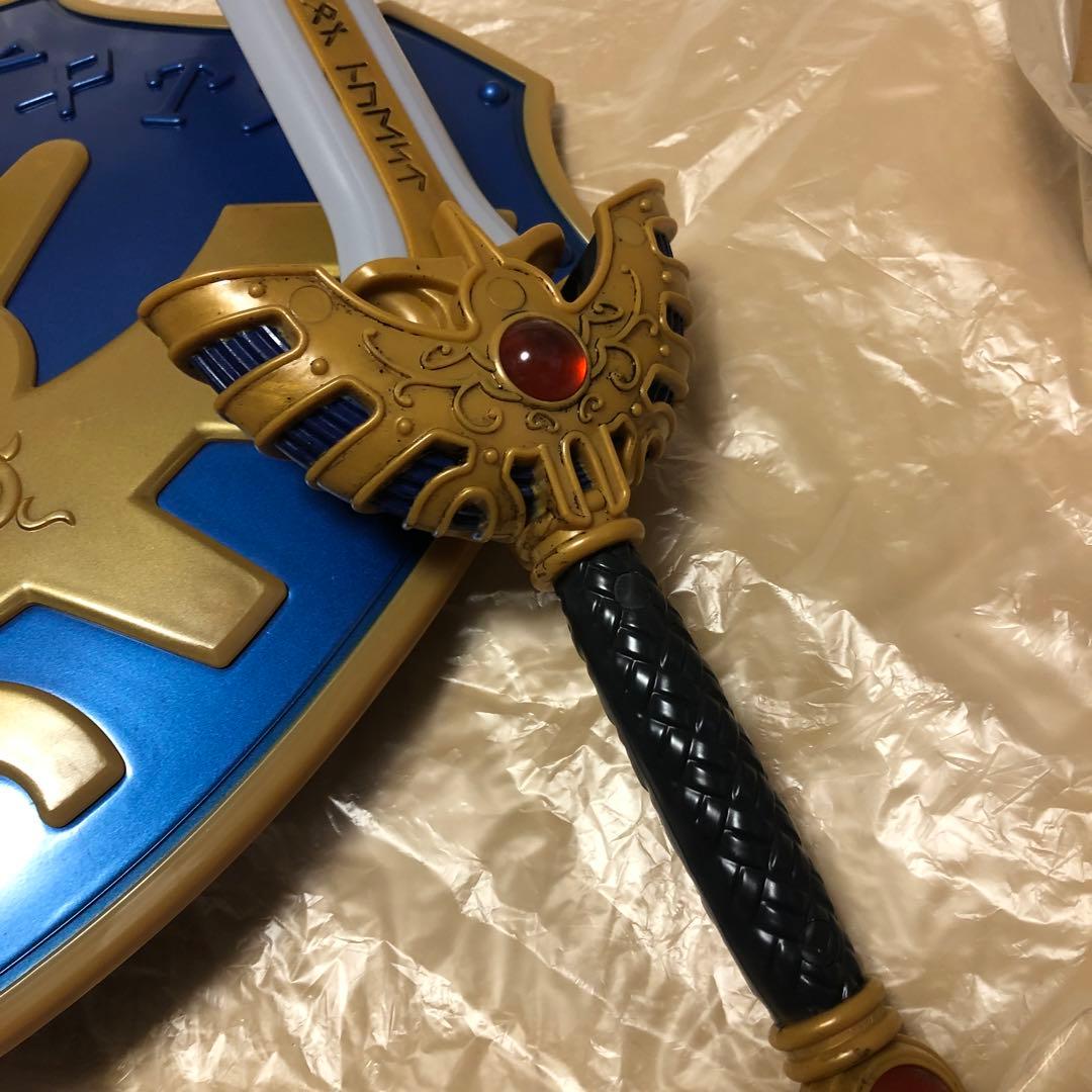 ドラゴンクエスト ロトの剣 ロトの盾 セット - メルカリ