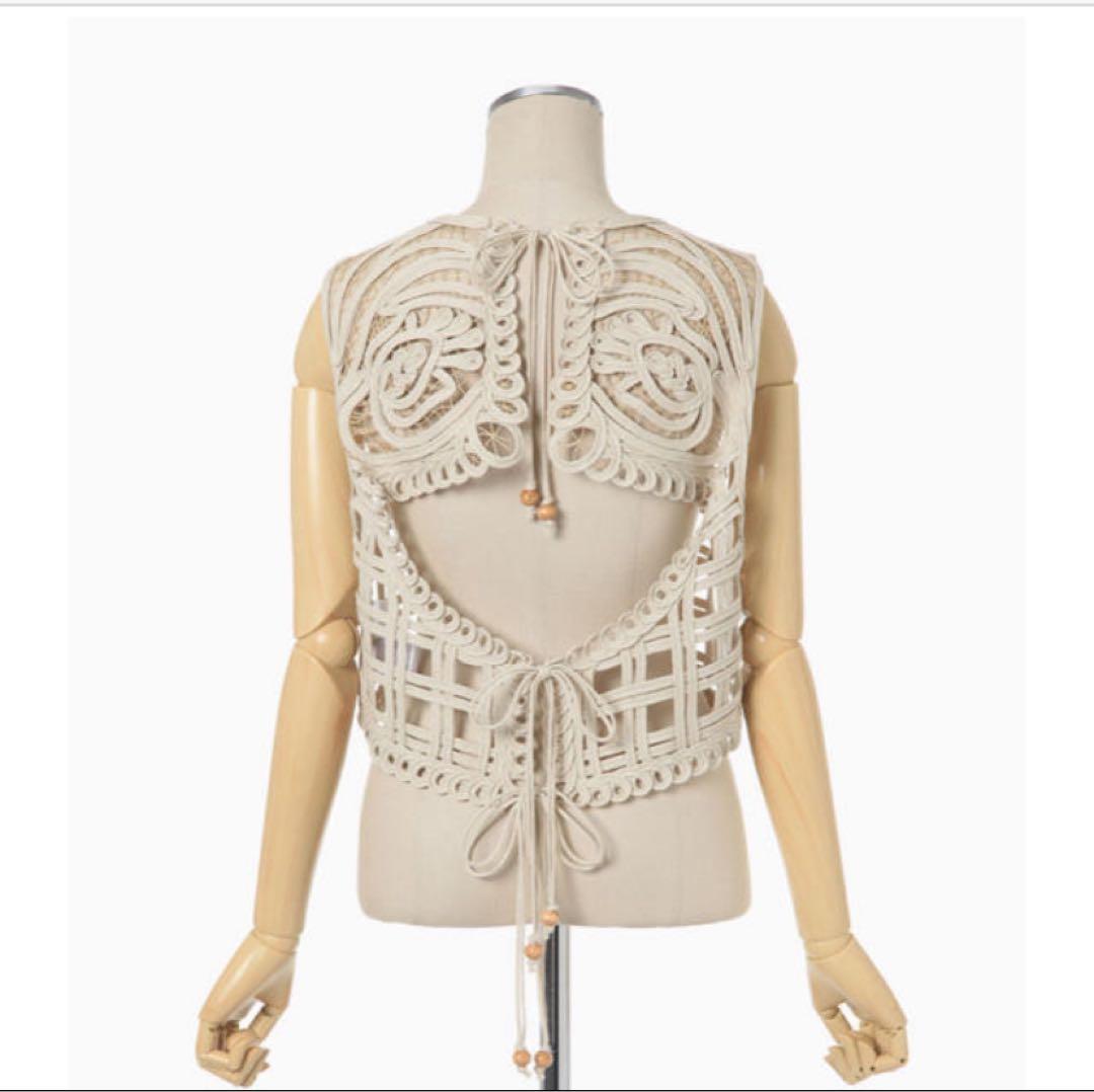 mameコード刺繍ベスト - メルカリ