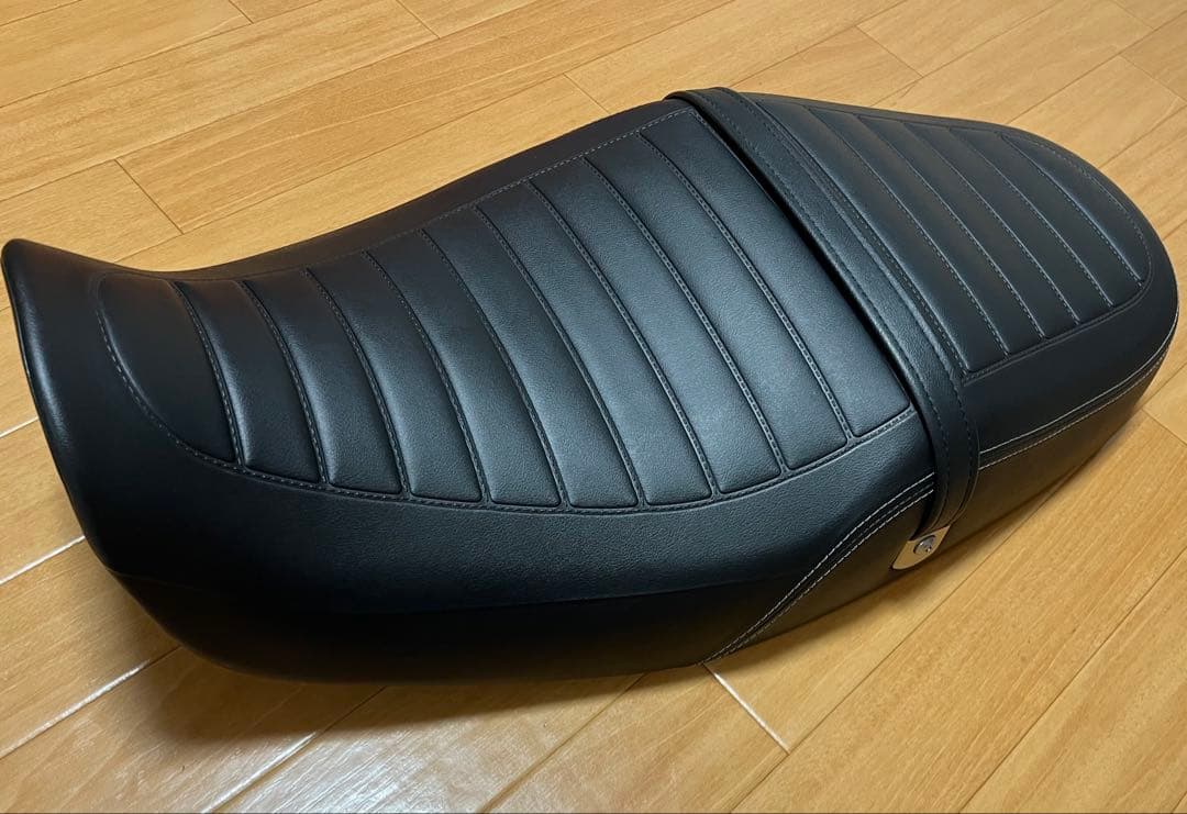 Z900RS 2024年式(8BL) 純正シート ブラック - メルカリ