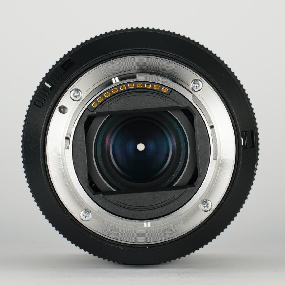 未使用級美品 SONY SEL2070G 旅も街撮りも1本完結 激レア出品 - メルカリ