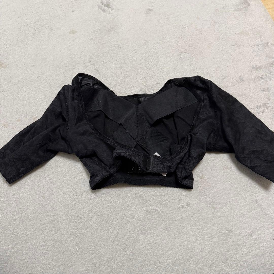 フェレナ 肩甲骨インナー Mサイズ - メルカリ